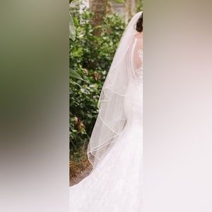 Cascade waterfall style tulle white bridal veil with rhinestones